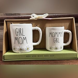 Super Cute 🥰 Rae Dunn - Girl Mom 19.50oz - Mommy’s Girl 12oz - Mug Set - NEW